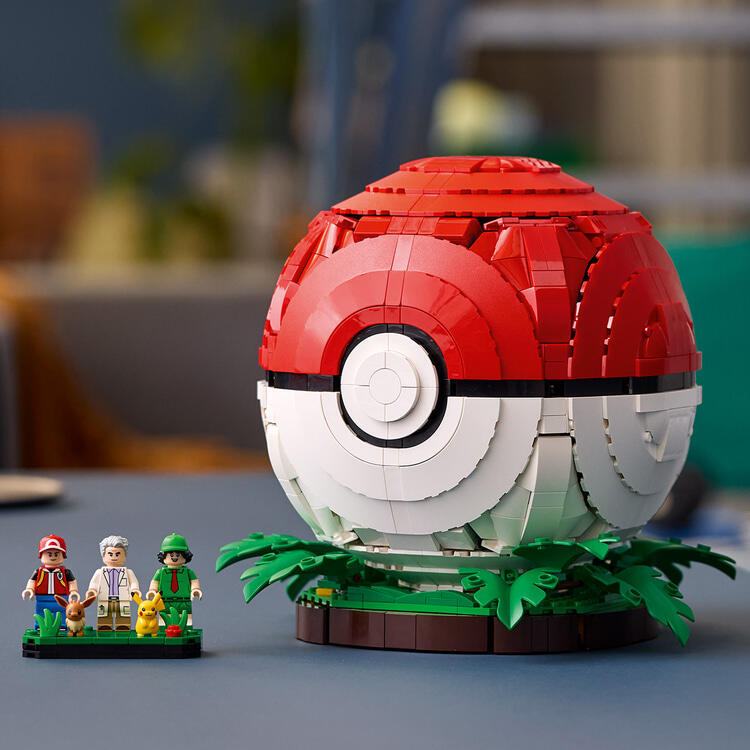 72154 LEGO® Pokémon™ İkonik Eğitmen Anları Poké Topu