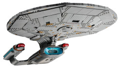 10356 LEGO® Icons Star Trek: U.S.S. Enterprise NCC-1701-D™ - 3