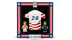 43033 LEGO® Editions 2026 ABD Futbol Milli Takım Forması - 3