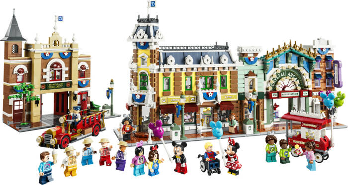 43302 LEGO® │ Disney Main Street, U.S.A. - 1