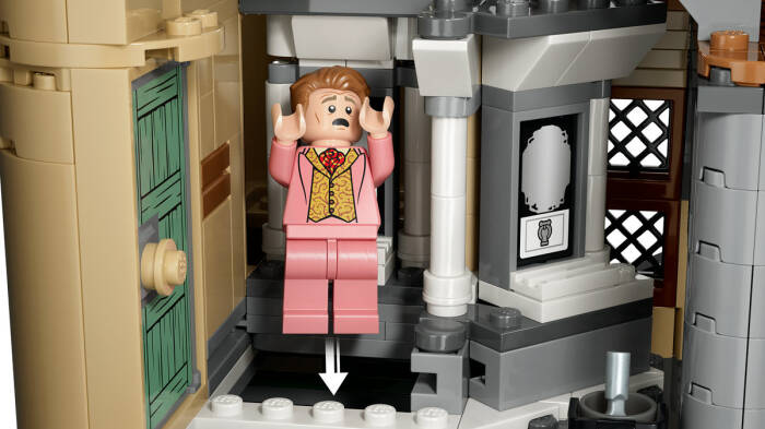 76473 LEGO® Harry Potter™ Hogwarts™ Şatosu: Doğu Kanadı - 6