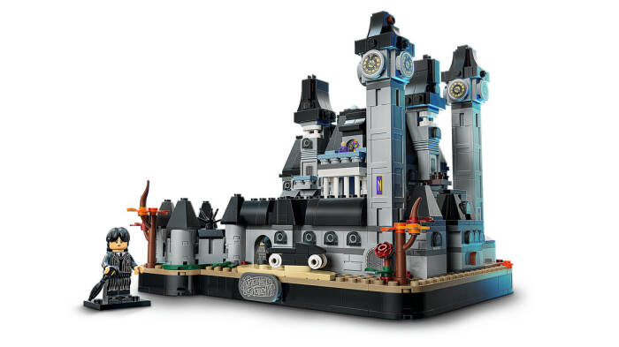 76788 LEGO® Wednesday Nevermore Akademisi - 3