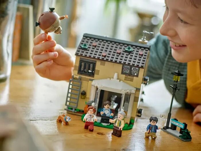 LEGO® Harry Potter™ Privet Drive: Marge Hala’nın Ziyareti