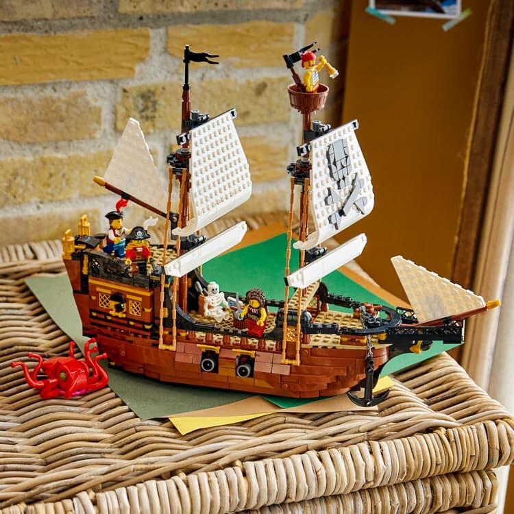 31387 LEGO® Creator İkonik Korsan Gemisi