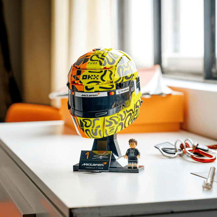 43023 LEGO® Editions McLaren Mastercard F1® Team Lando Norris Kaskı
