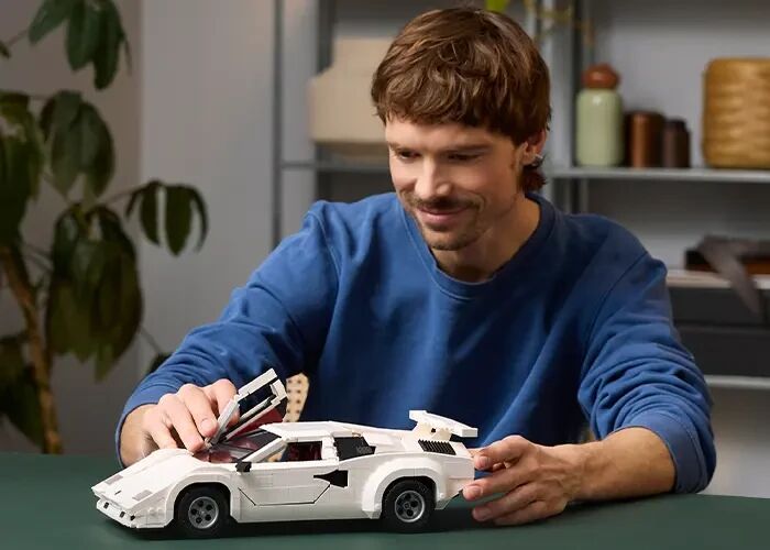 5. LEGO® Icons Lamborghini Countach 5000 Quattrovalvole