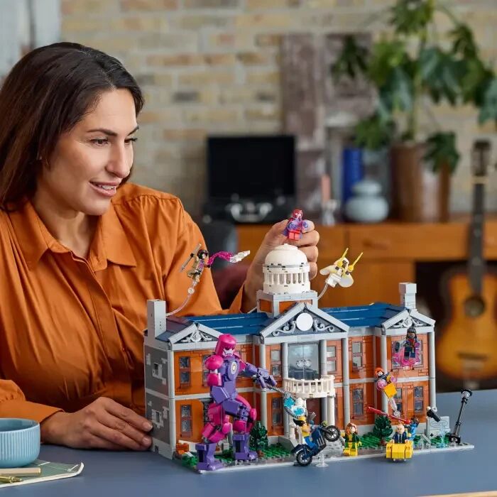 9. LEGO® Marvel X-Men: X-Mansion