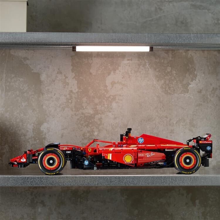 42207 LEGO® Technic Ferrari SF-24 F1 Araba
