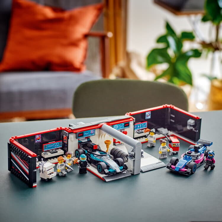 60444 LEGO® City F1® Garajı ve Mercedes-AMG ve Alpine Arabaları