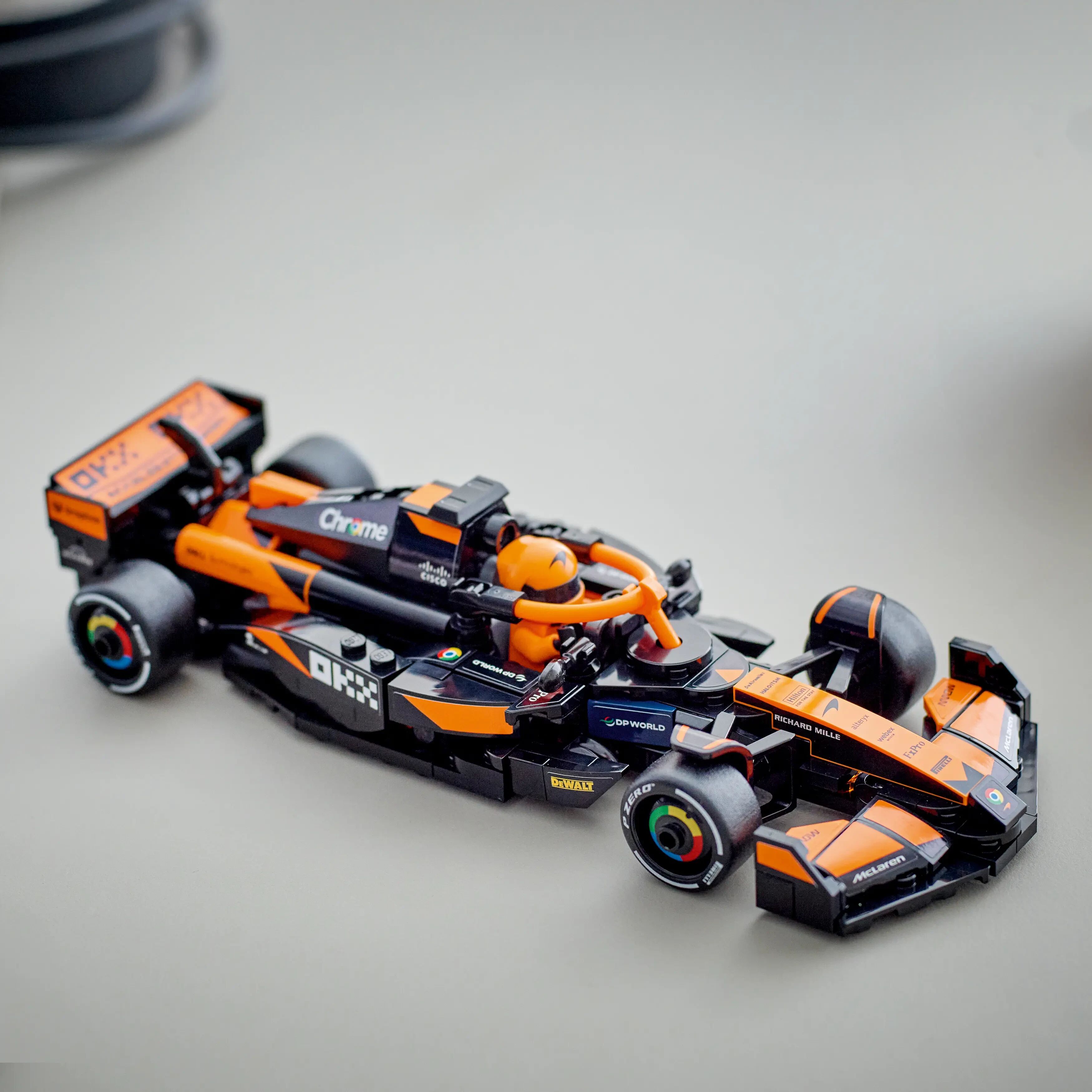 77251 LEGO® Speed Champions McLaren F1® Team MCL38 Yarış Arabası