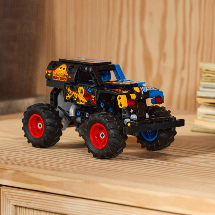 42219 LEGO® Technic Monster Jam™ Grave Digger™ Ateş ve Buz