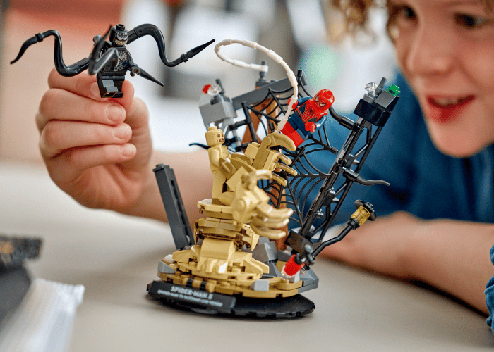 76334 LEGO® | Marvel Efsanevi Savaş: Örümcek Adam, Kum Adam’a Karşı