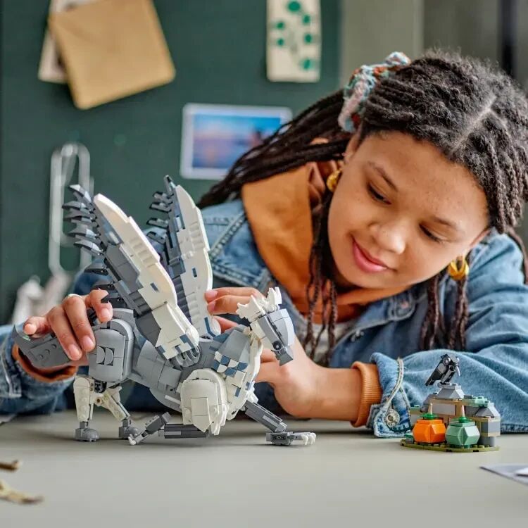  LEGO® setleriyle Harry Potter™ yaratıklarını hayata geçir!