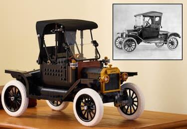 LEGO® Icons Ford Model T setinin kaputunun altına göz atın