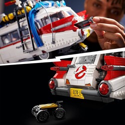 10274 LEGO® ICONS Hayalet Avcıları ECTO-1 - 6
