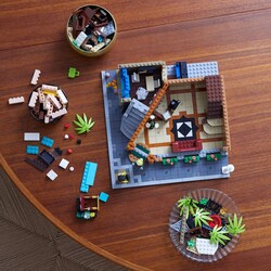 10297 LEGO® ICONS Butik Otel - 5