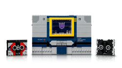 10358 LEGO® Icons Transformers: Soundwave - 4