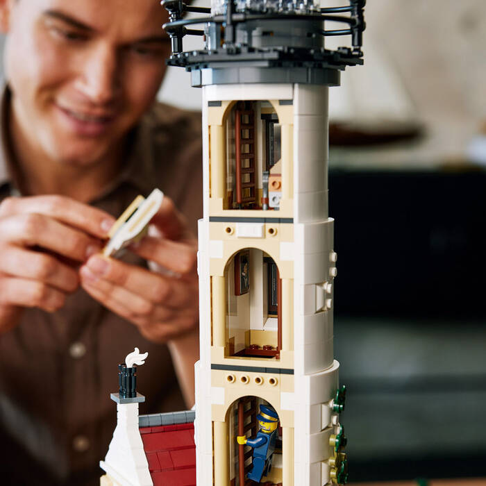 21335 LEGO Ideas Motorlu Deniz Feneri - 4