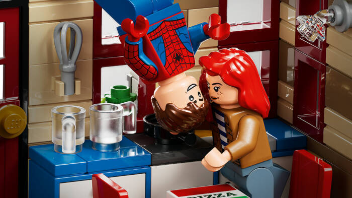76317 LEGO® | Marvel Peter Parker'ın Dairesi - 5