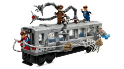 76321 LEGO® | Marvel Örümcek Adam ile Doktor Oktopus Metro Sahnesi - 4